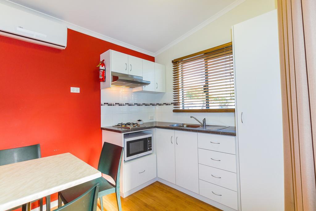 Big4 Bunbury Riverside Holiday Park Eaton ภายนอก รูปภาพ