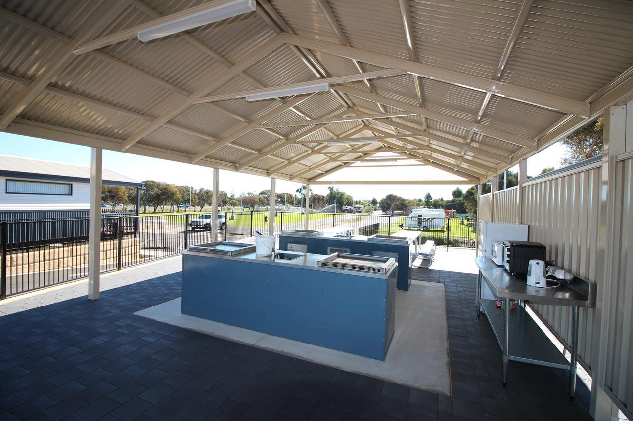 Big4 Bunbury Riverside Holiday Park Eaton ภายนอก รูปภาพ