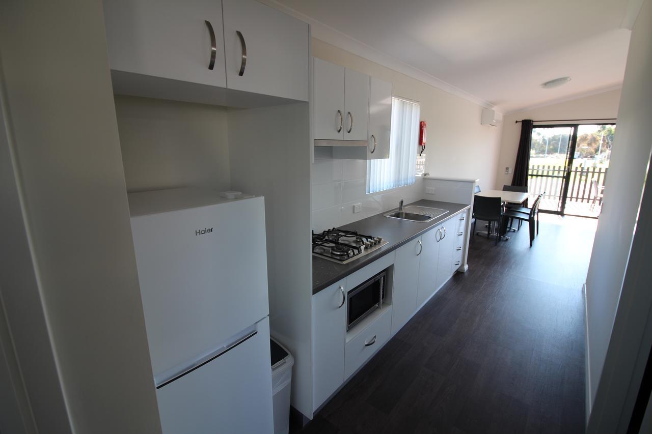 Big4 Bunbury Riverside Holiday Park Eaton ภายนอก รูปภาพ