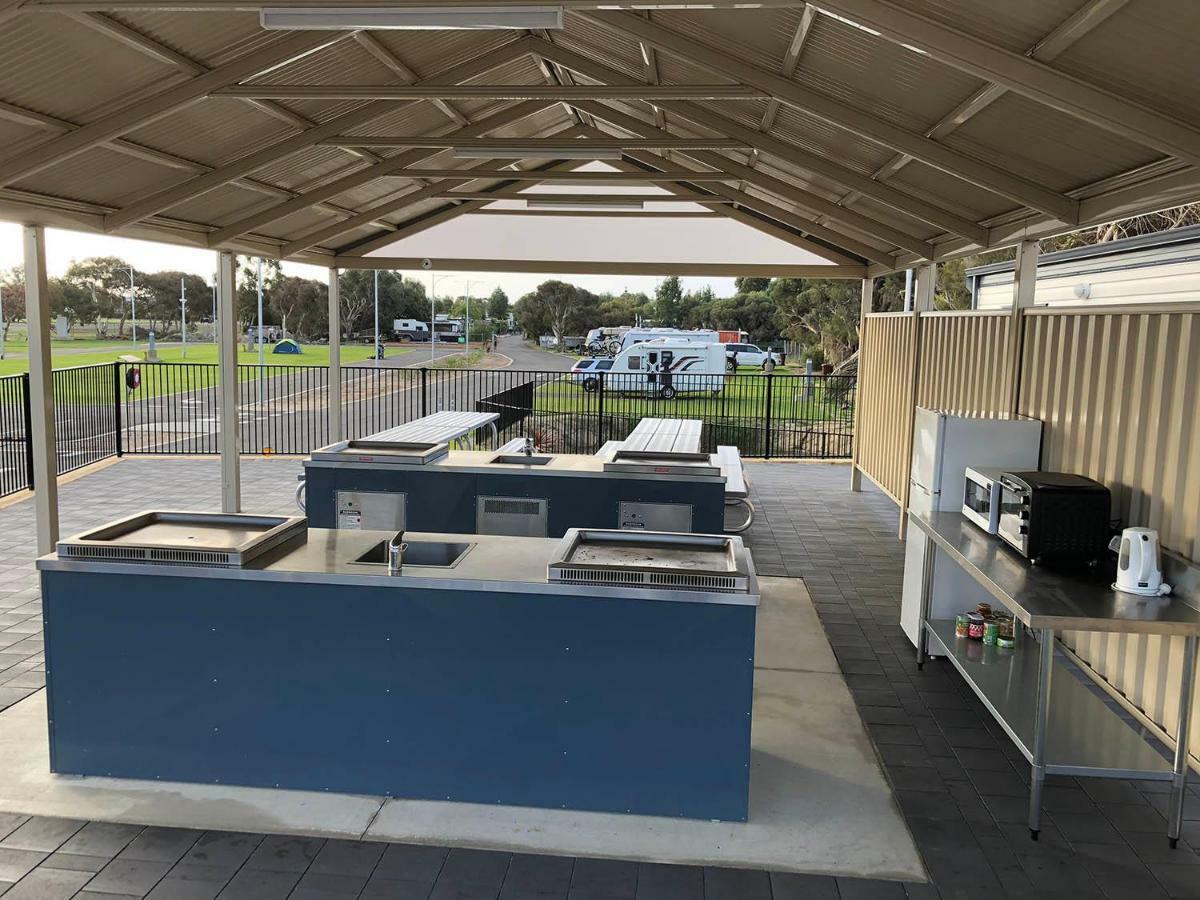 Big4 Bunbury Riverside Holiday Park Eaton ภายนอก รูปภาพ