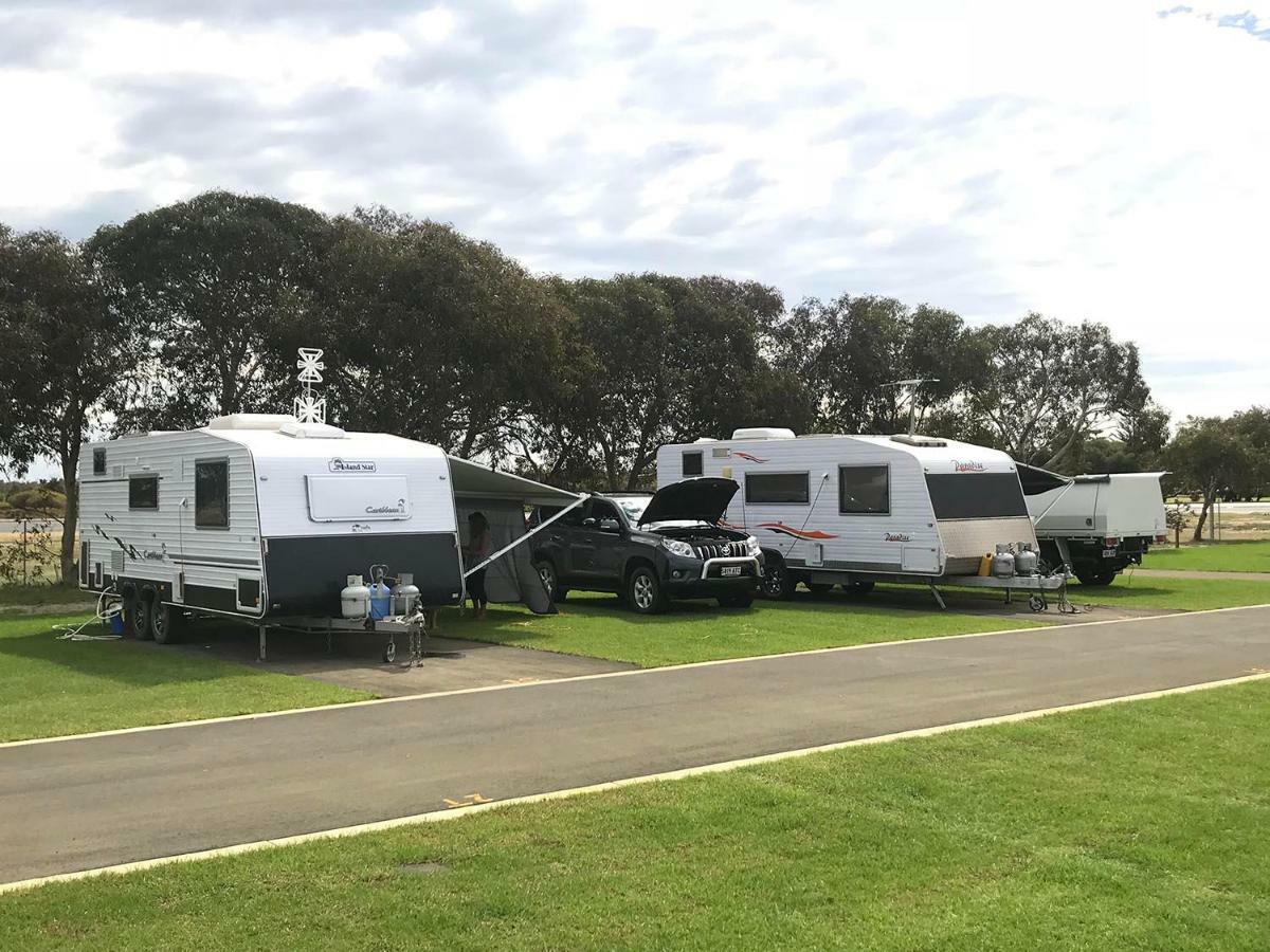 Big4 Bunbury Riverside Holiday Park Eaton ภายนอก รูปภาพ